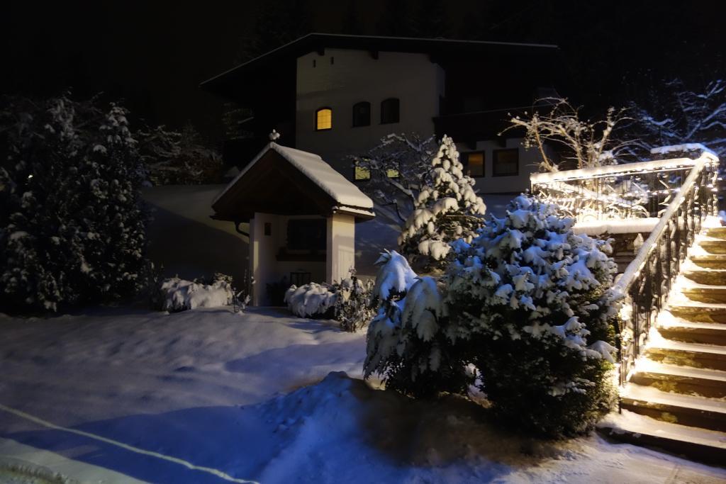 Haus Fiegl Hotel Oetz Luaran gambar