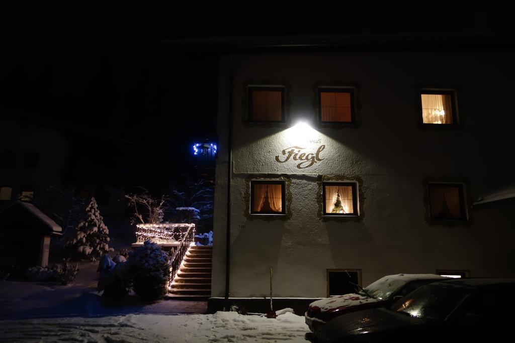 Haus Fiegl Hotel Oetz Luaran gambar