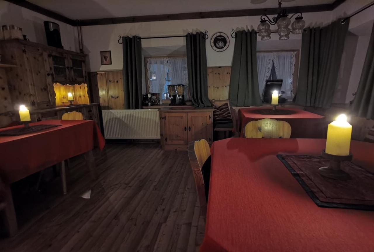 Haus Fiegl Hotel Oetz Luaran gambar
