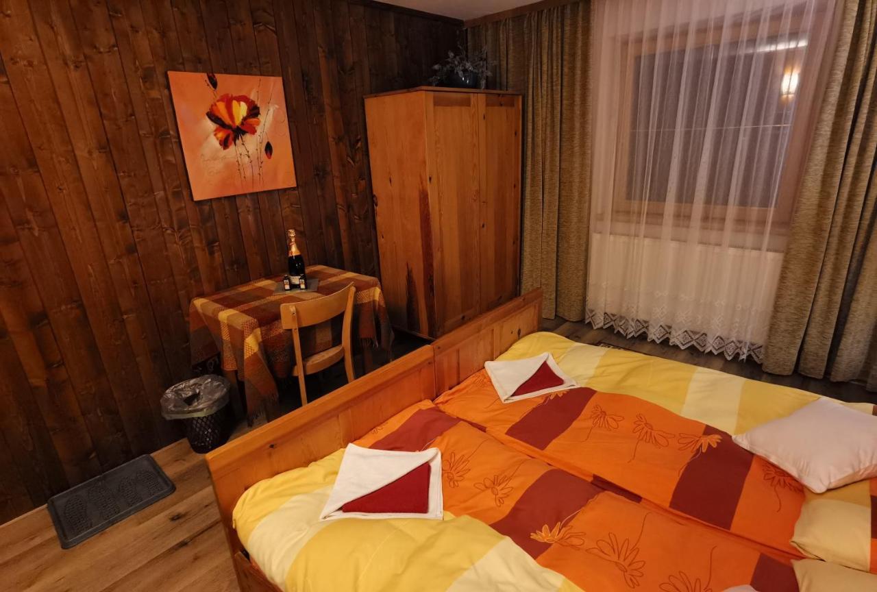 Haus Fiegl Hotel Oetz Luaran gambar
