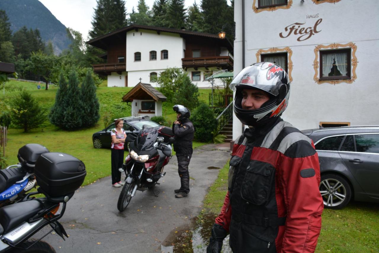 Haus Fiegl Hotel Oetz Luaran gambar