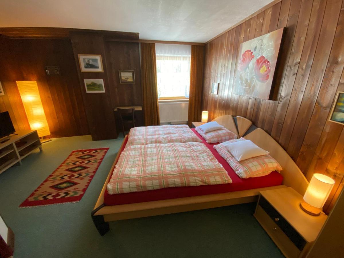 Haus Fiegl Hotel Oetz Luaran gambar