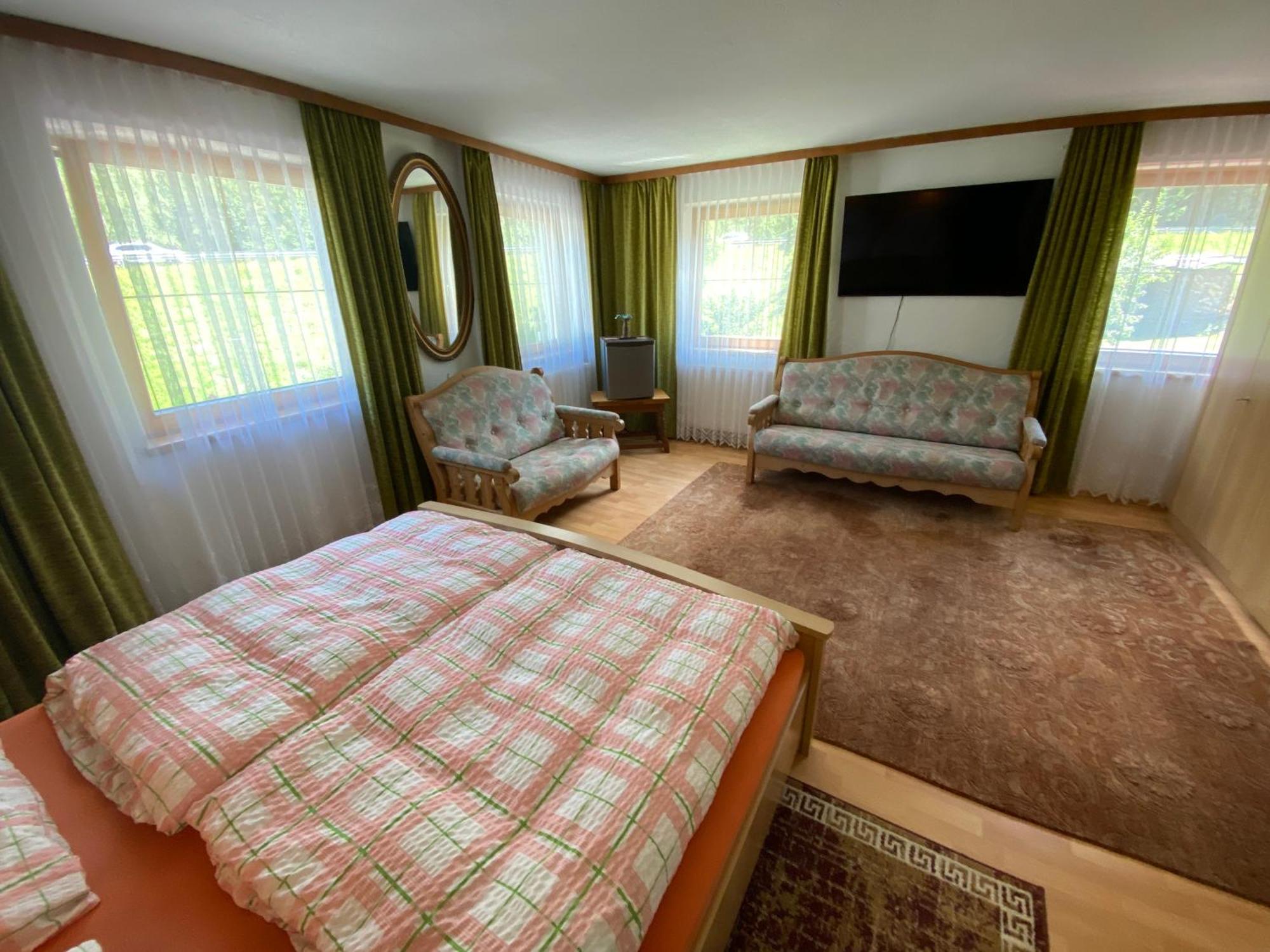 Haus Fiegl Hotel Oetz Bilik gambar